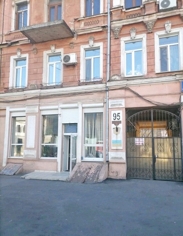 Продається 4-кімн. квартира